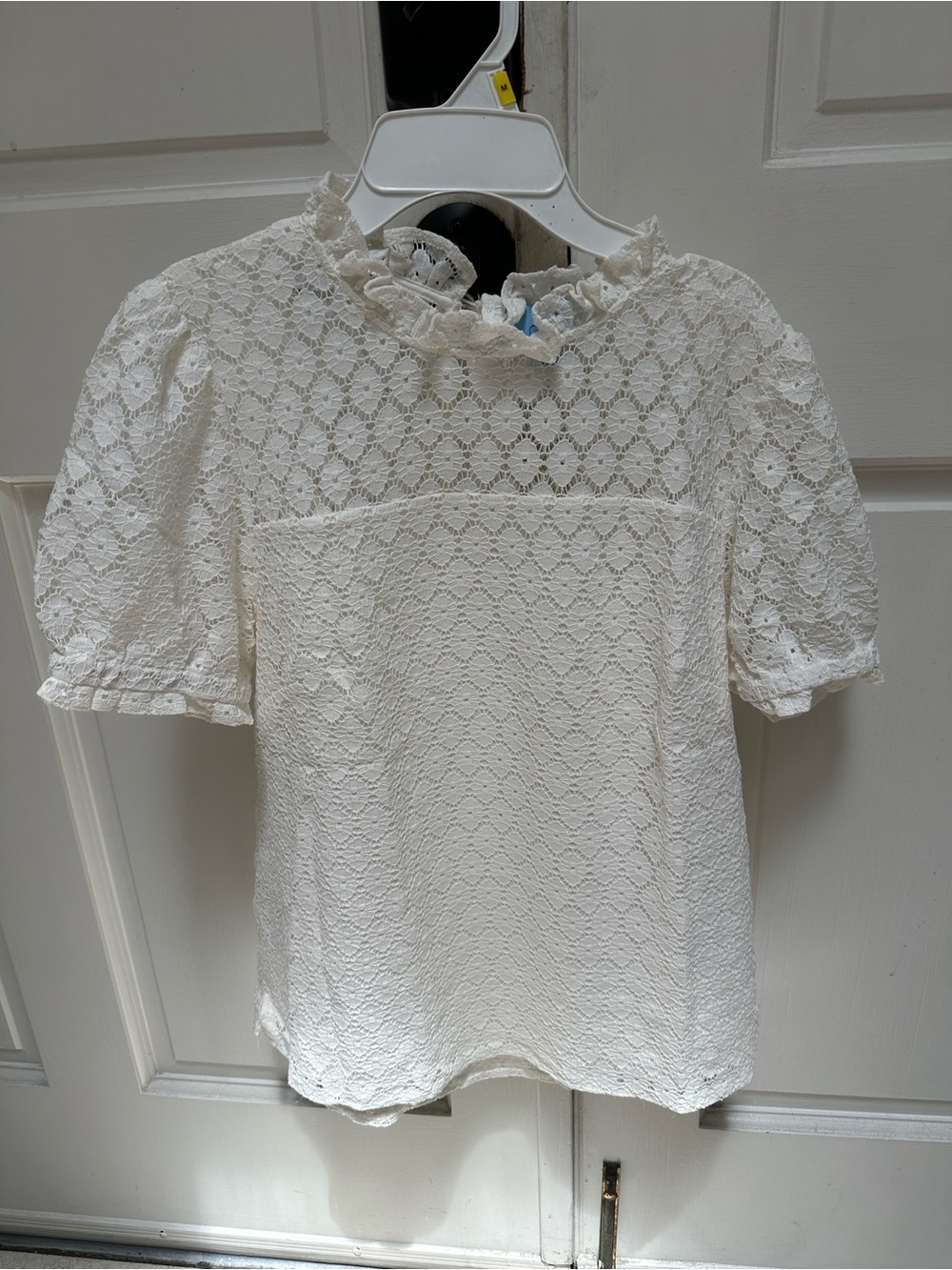 Cece Women's Short Puff-Sleeve Lace Mock-Neck Blouse (size - small) never worn - Picture 2 of 4